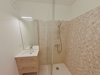 APPARTEMENT T4 A LOUER - ST GEORGES D ESPERANCHE - 90.3 m2 - 1 280 € charges comprises par mois