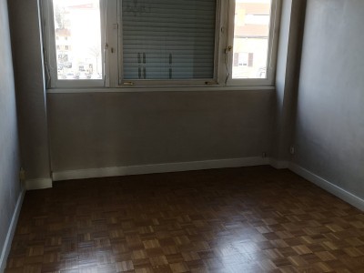 APPARTEMENT T4 A LOUER - STE FOY LES LYON - 90,5 m2 - 1200 € charges comprises par mois
