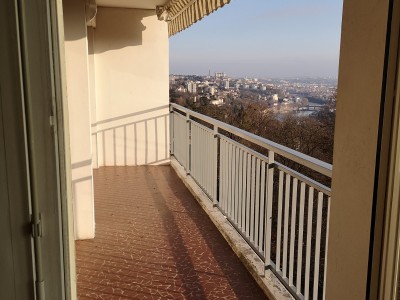 APPARTEMENT T4 A LOUER - STE FOY LES LYON - 90,5 m2 - 1200 € charges comprises par mois