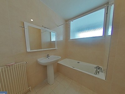 APPARTEMENT T4 A LOUER - STE FOY LES LYON Centre - 113.08 m2 - 1440€ charges comprises par mois