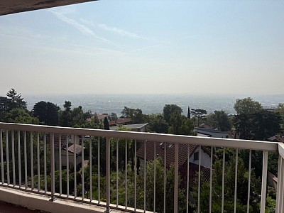APPARTEMENT T4 A LOUER - STE FOY LES LYON Centre - 113.08 m2 - 1440€ charges comprises par mois