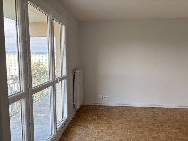 APPARTEMENT T4 A LOUER - STE FOY LES LYON Les-Provinces - 70.74 m2 - 1 120 &euro; charges comprises par mois