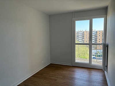 APPARTEMENT T4 A LOUER - STE FOY LES LYON Les-Provinces - 70.74 m2 - 1 120 &euro; charges comprises par mois