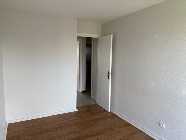 APPARTEMENT T4 A LOUER - STE FOY LES LYON Les-Provinces - 70.74 m2 - 1 120 &euro; charges comprises par mois