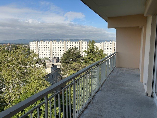 APPARTEMENT T4 A LOUER - STE FOY LES LYON Les-Provinces - 70.74 m2 - 1 120 &euro; charges comprises par mois