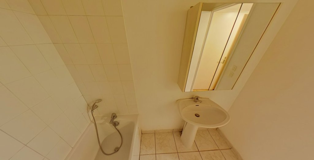 APPARTEMENT T4 A LOUER - STE FOY LES LYON Les-Dames Grand-Vallon - 95.62 m2 - 1 390 &euro; charges comprises par mois