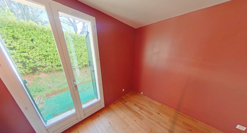 APPARTEMENT T4 A LOUER - STE FOY LES LYON Les-Dames Grand-Vallon - 95.62 m2 - 1 390 &euro; charges comprises par mois