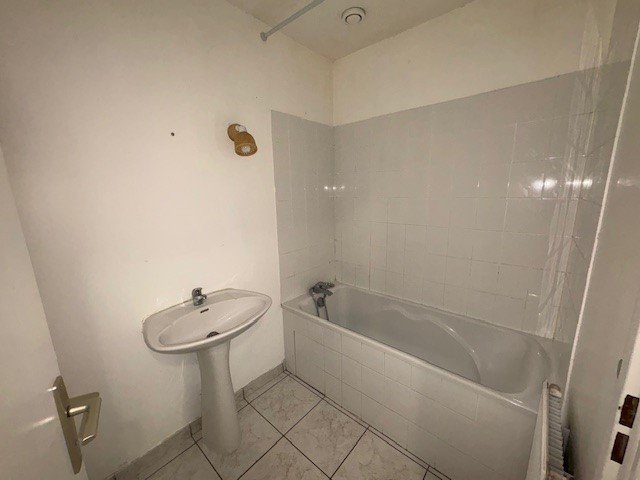 APPARTEMENT T4 A LOUER - STE FOY LES LYON Les-Dames Grand-Vallon - 95.62 m2 - 1 390 &euro; charges comprises par mois