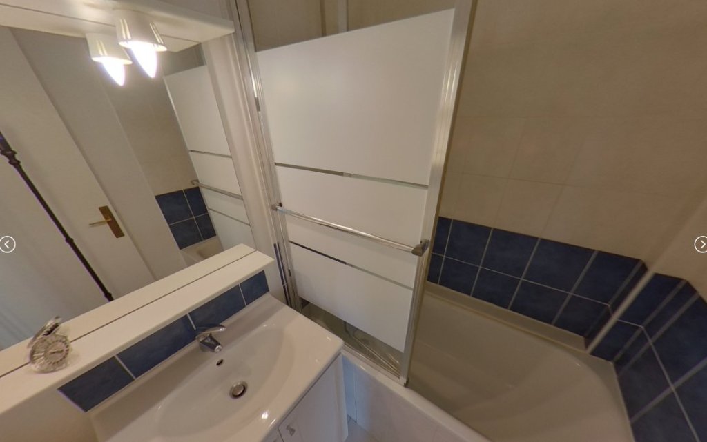 APPARTEMENT T4 A LOUER - TASSIN LA DEMI LUNE La-Raude - 65.59 m2 - 752�&euro; charges comprises par mois