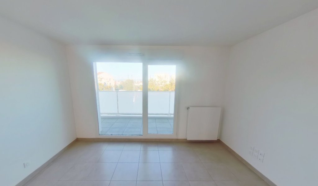 APPARTEMENT T4 A LOUER - VENISSIEUX - 82 m2 - 1 317,63 &euro; charges comprises par mois