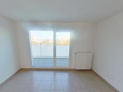 APPARTEMENT T4 A LOUER - VENISSIEUX - 82 m2 - 1 317,63 &euro; charges comprises par mois