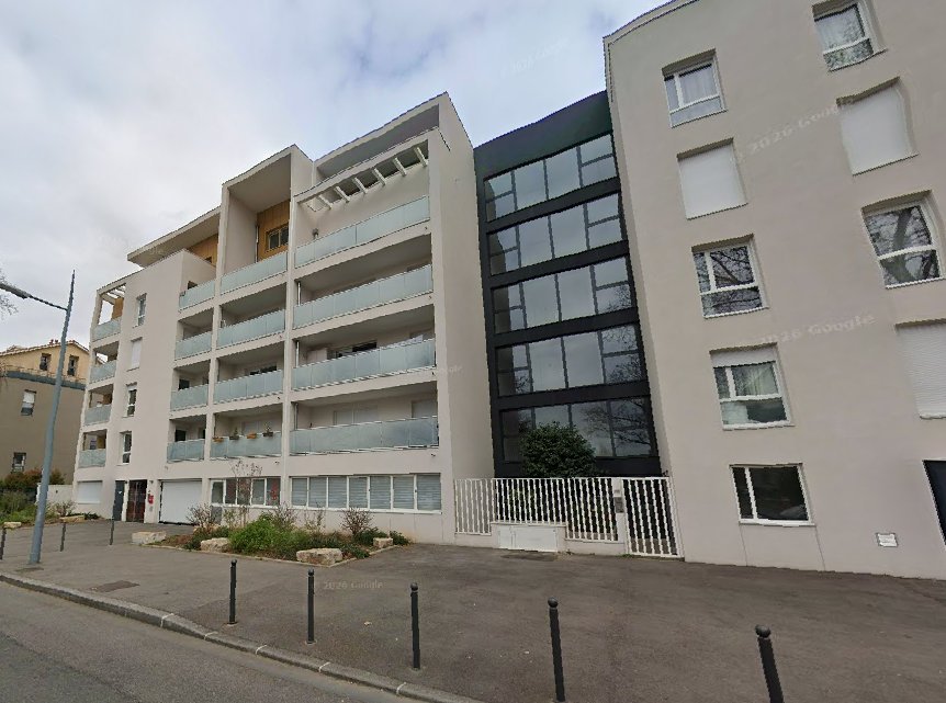 APPARTEMENT T4 A LOUER - VENISSIEUX - 82 m2 - 1 317,63 &euro; charges comprises par mois