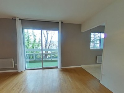 APPARTEMENT T4 A LOUER - VILLEURBANNE - 95.44 m2 - 1470 € charges comprises par mois