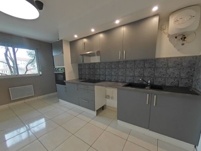 APPARTEMENT T4 A LOUER - VILLEURBANNE - 95.44 m2 - 1470 € charges comprises par mois
