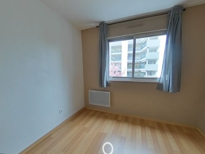APPARTEMENT T4 A LOUER - VILLEURBANNE - 95.44 m2 - 1470 € charges comprises par mois