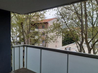 APPARTEMENT T4 A LOUER - VILLEURBANNE - 82,68 m2 - 1430 € charges comprises par mois