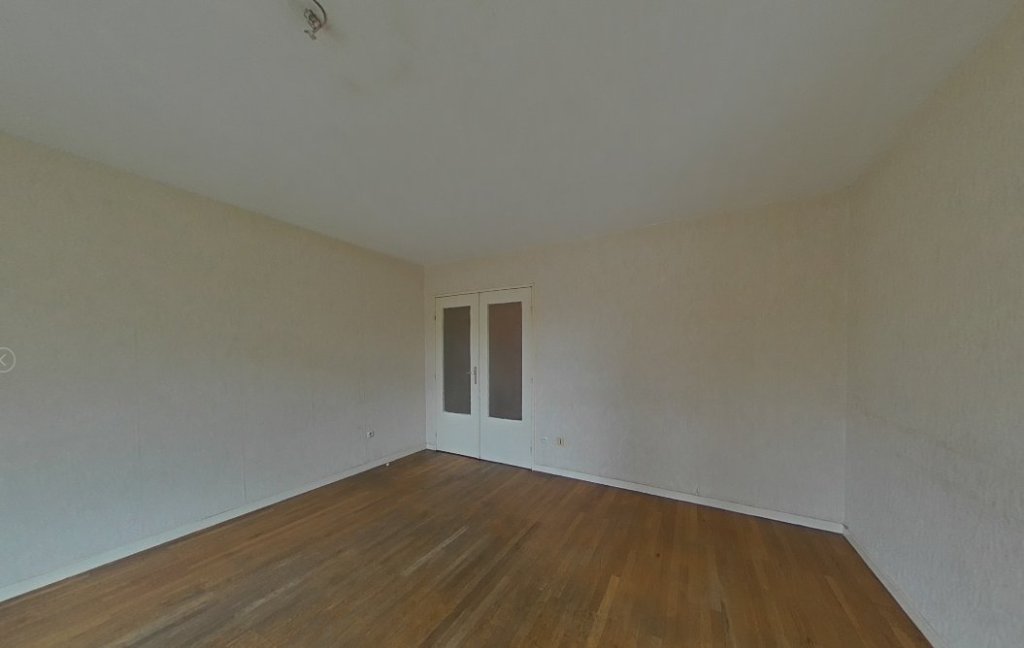 APPARTEMENT T4 A LOUER - VILLEURBANNE Onze-Novembre - 105.51 m2 - 1 290 &euro; charges comprises par mois