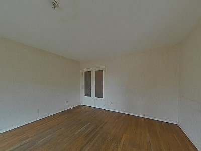 APPARTEMENT T4 A LOUER - VILLEURBANNE Onze-Novembre - 105.51 m2 - 1 290 &euro; charges comprises par mois