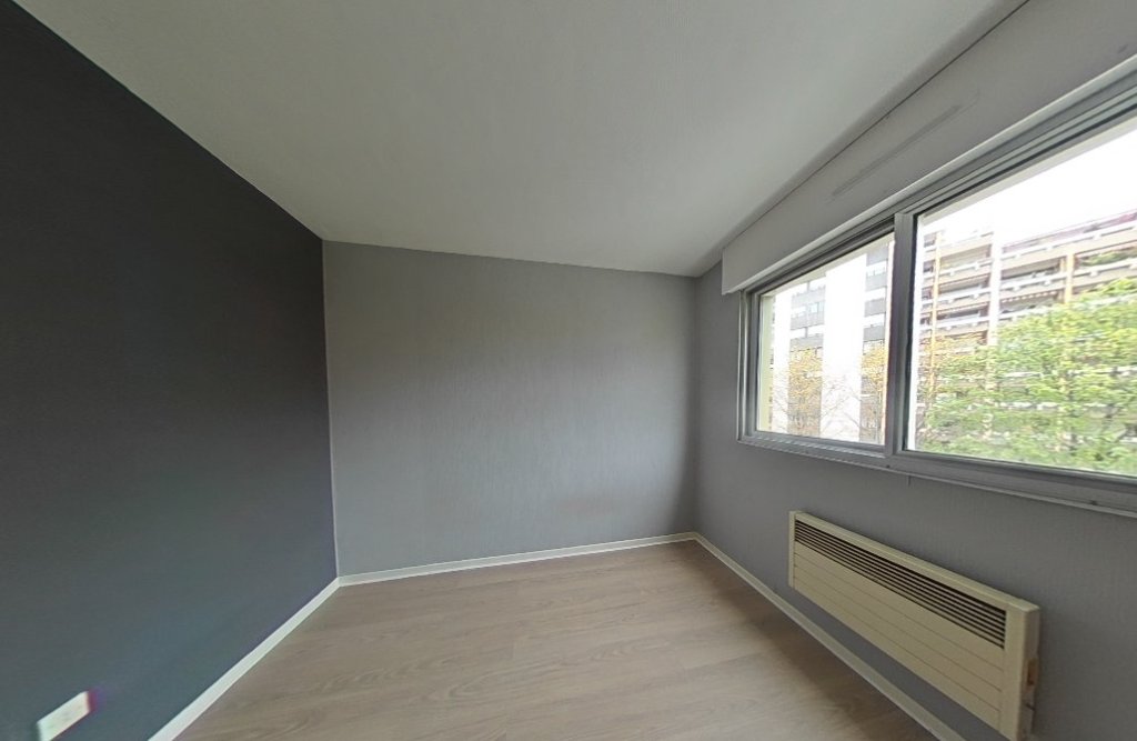 APPARTEMENT T4 A LOUER - VILLEURBANNE Onze-Novembre - 105.51 m2 - 1 290 &euro; charges comprises par mois