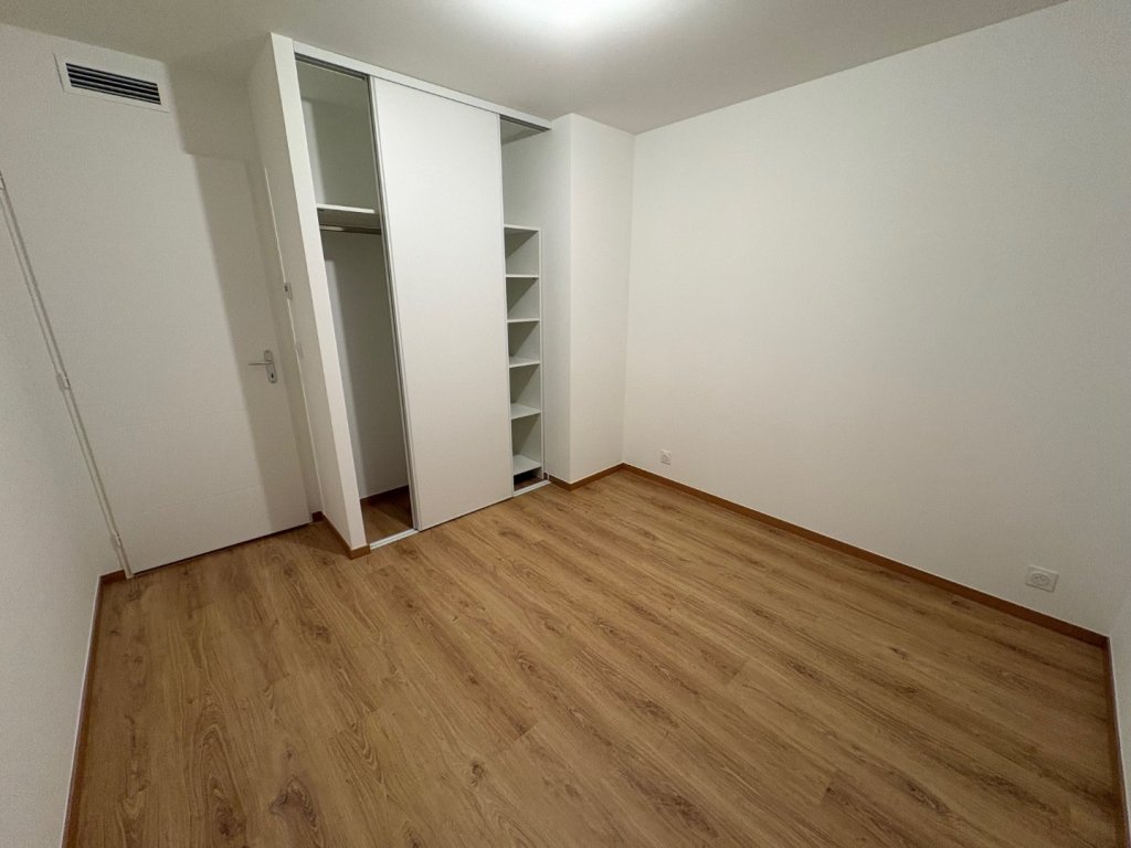 APPARTEMENT T4 A LOUER - VINDRY SUR TURDINE - 85.94 m2 - 1�350�&euro; charges comprises par mois