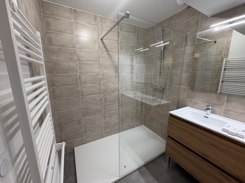 APPARTEMENT T4 A LOUER - VINDRY SUR TURDINE - 85.94 m2 - 1�350�&euro; charges comprises par mois