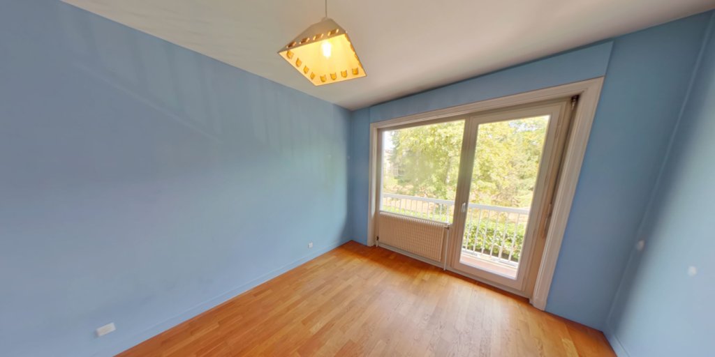 APPARTEMENT T5 A LOUER - ECULLY Valvert - 121.49 m2 - 2 030 &euro; charges comprises par mois