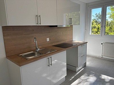 APPARTEMENT T5 A LOUER - ECULLY Centre - 99.82 m2 - 1 420 € charges comprises par mois