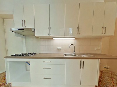 APPARTEMENT T5 A LOUER - LYON 1ER ARRONDISSEMENT Terreaux-Bat-d-Argent - 170.73 m2 - 2 725 € charges comprises par mois