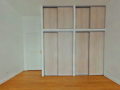 APPARTEMENT T5 A LOUER - LYON 1ER ARRONDISSEMENT Terreaux-Bat-d-Argent - 170.73 m2 - 2 725 € charges comprises par mois