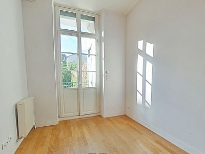 APPARTEMENT T5 A LOUER - LYON 2EME ARRONDISSEMENT Ampere-Ainay - 133.58 m2 - 2080€ charges comprises par mois
