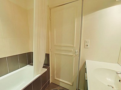 APPARTEMENT T5 A LOUER - LYON 2EME ARRONDISSEMENT Ampere-Ainay - 133.58 m2 - 2080€ charges comprises par mois