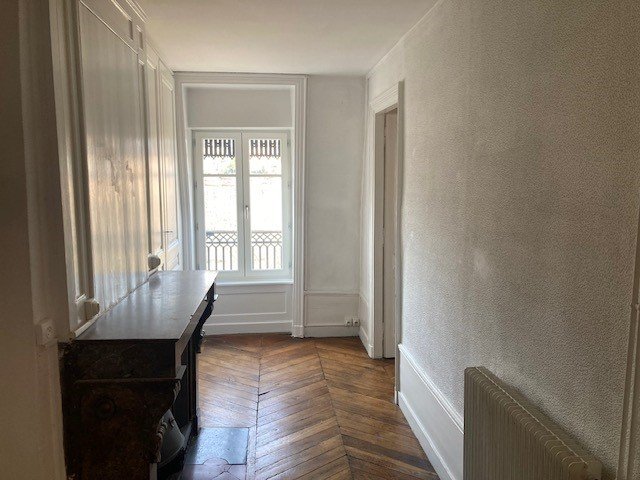 APPARTEMENT T5 A LOUER - LYON 2EME ARRONDISSEMENT Merciere-Grolee - 147.09 m2 - 1�850�&euro; charges comprises par mois
