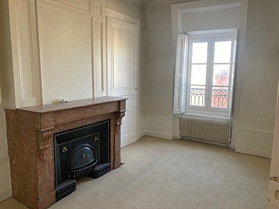 APPARTEMENT T5 A LOUER - LYON 2EME ARRONDISSEMENT Merciere-Grolee - 147.09 m2 - 1�850�&euro; charges comprises par mois