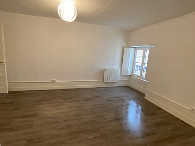 APPARTEMENT T5 A LOUER - LYON 2EME ARRONDISSEMENT Gailleton-A. Comte - 87.87 m2 - 1260€ charges comprises par mois