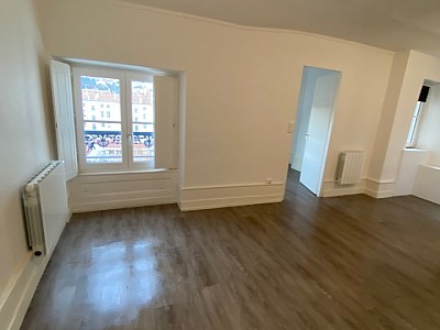 APPARTEMENT T5 A LOUER - LYON 2EME ARRONDISSEMENT Gailleton-A. Comte - 87.87 m2 - 1260€ charges comprises par mois
