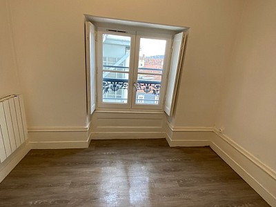 APPARTEMENT T5 A LOUER - LYON 2EME ARRONDISSEMENT Gailleton-A. Comte - 87.87 m2 - 1260€ charges comprises par mois