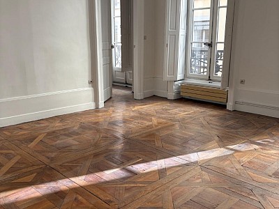 APPARTEMENT T5 A LOUER - LYON 2EME ARRONDISSEMENT Carnot-Charite - 182.92 m2 - 2�410�&euro; charges comprises par mois