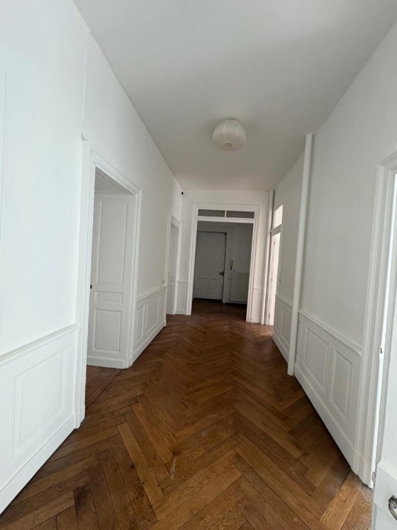APPARTEMENT T5 A LOUER - LYON 2EME ARRONDISSEMENT Carnot-Charite - 182.92 m2 - 2�410�&euro; charges comprises par mois