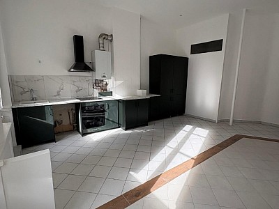 APPARTEMENT T5 A LOUER - LYON 2EME ARRONDISSEMENT Carnot-Charite - 182.92 m2 - 2�410�&euro; charges comprises par mois