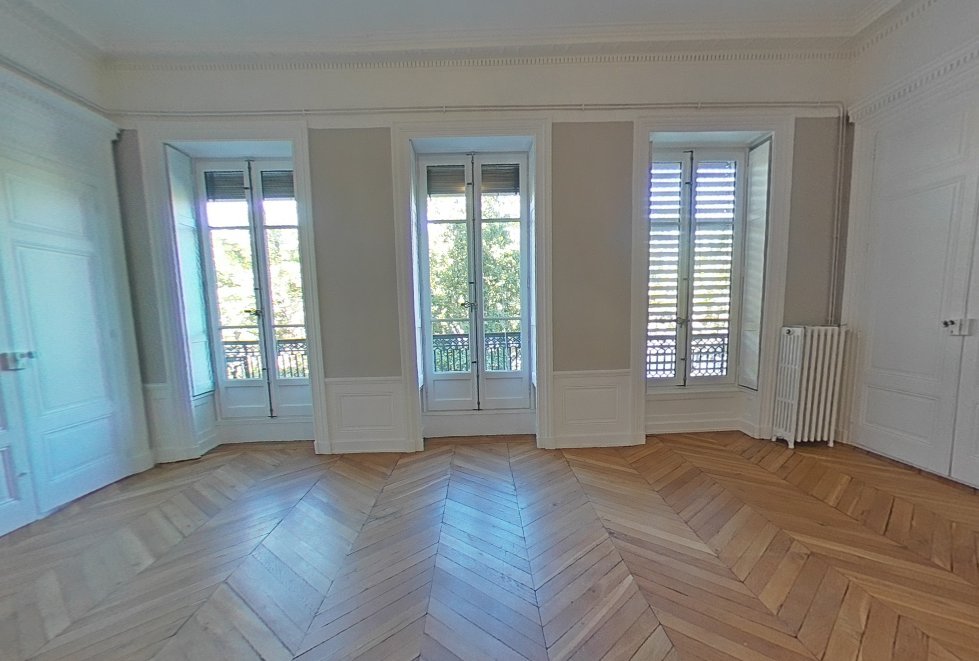 APPARTEMENT T5 A LOUER - LYON 2EME ARRONDISSEMENT Merciere-Grolee - 146.65 m2 - 2�823�&euro; charges comprises par mois