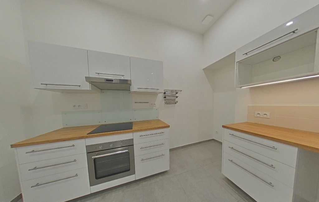 APPARTEMENT T5 A LOUER - LYON 2EME ARRONDISSEMENT Merciere-Grolee - 146.65 m2 - 2�823�&euro; charges comprises par mois