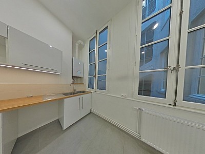 APPARTEMENT T5 A LOUER - LYON 2EME ARRONDISSEMENT Merciere-Grolee - 146.65 m2 - 2�823�&euro; charges comprises par mois