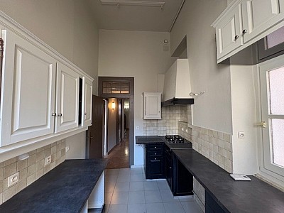 APPARTEMENT T5 A LOUER - LYON 2EME ARRONDISSEMENT Gailleton-A. Comte - 137.56 m2 - 2�080�&euro; charges comprises par mois