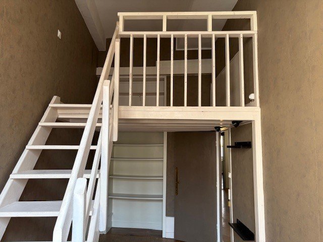 APPARTEMENT T5 A LOUER - LYON 2EME ARRONDISSEMENT Gailleton-A. Comte - 137.56 m2 - 2�080�&euro; charges comprises par mois