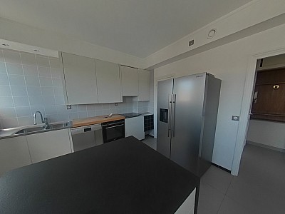 APPARTEMENT T5 A LOUER - LYON 2EME ARRONDISSEMENT La Bourse-Grenette - 164.95 m2 - 3 625 € charges comprises par mois