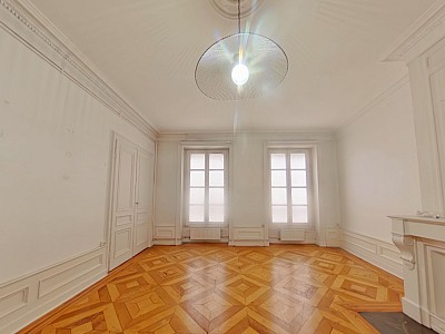 APPARTEMENT T5 A LOUER - LYON 2EME ARRONDISSEMENT Bellecour-Sala - 146.09 m2 - 1 890 &euro; charges comprises par mois