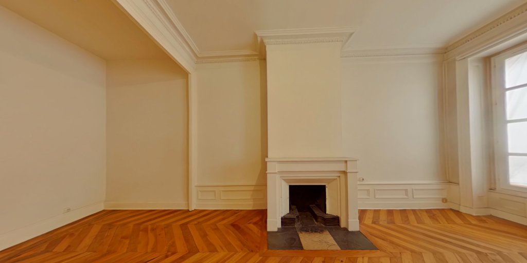 APPARTEMENT T5 A LOUER - LYON 2EME ARRONDISSEMENT Bellecour-Sala - 146.09 m2 - 1 890 &euro; charges comprises par mois