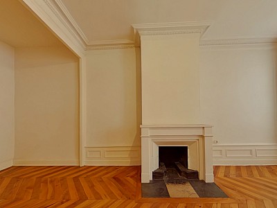 APPARTEMENT T5 A LOUER - LYON 2EME ARRONDISSEMENT Bellecour-Sala - 146.09 m2 - 1 890 &euro; charges comprises par mois
