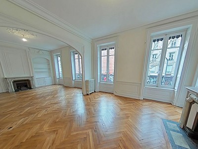 APPARTEMENT T5 A LOUER - LYON 3EME ARRONDISSEMENT Mutualite-Liberte - 134.04 m2 - 1�960�&euro; charges comprises par mois