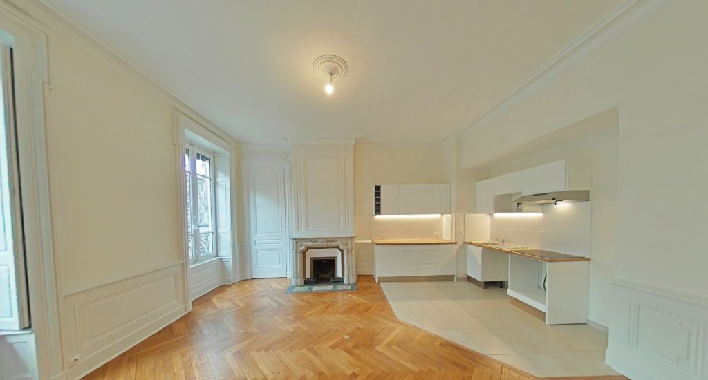 APPARTEMENT T5 A LOUER - LYON 3EME ARRONDISSEMENT Mutualite-Liberte - 134.04 m2 - 1�960�&euro; charges comprises par mois